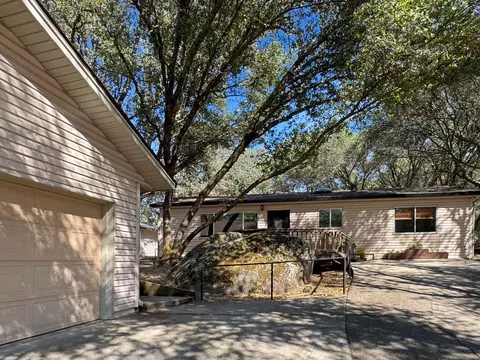 11457 Sandpiper Way, Penn Valley, CA 95946