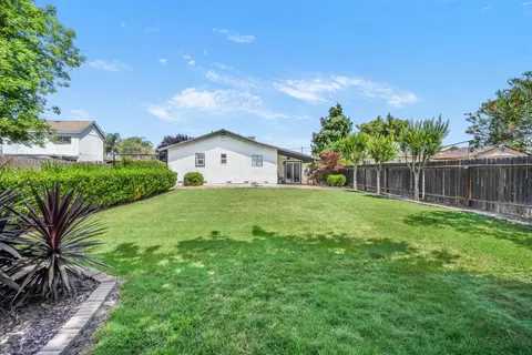 Exterior - 5624 E Washington St, Stockton, CA 95215 photo 7 of 10