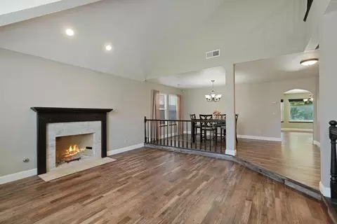 Living - 230 River Oaks Dr, Lodi, CA 95240 photo 4 of 6