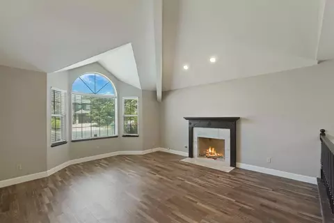Living - 230 River Oaks Dr, Lodi, CA 95240 photo 3 of 6