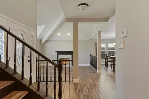 Entry Way - 230 River Oaks Dr, Lodi, CA 95240 photo 2 of 4