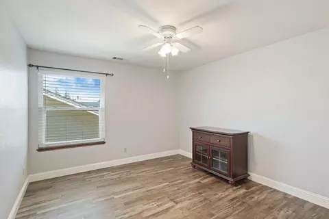 Bedroom - 230 River Oaks Dr, Lodi, CA 95240 photo 5 of 6
