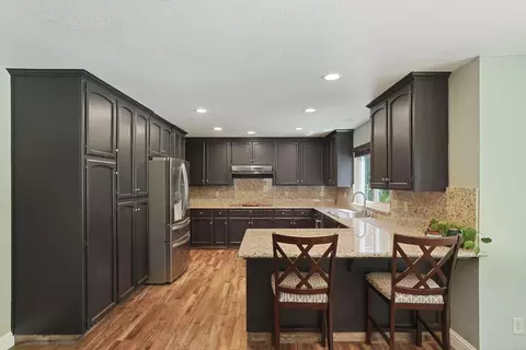 Kitchen - 230 River Oaks Dr, Lodi, CA 95240 photo 5 of 6