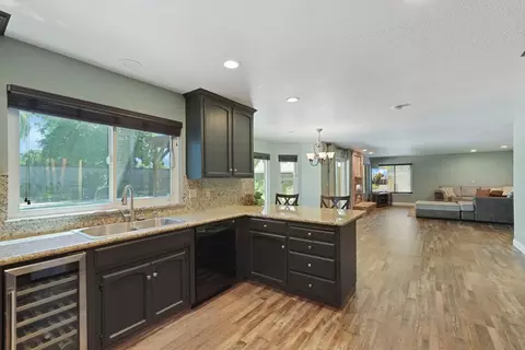 Kitchen - 230 River Oaks Dr, Lodi, CA 95240 photo 2 of 6
