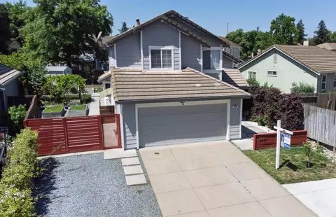 8984 Agate Creek Ct, Elk Grove, CA 95758