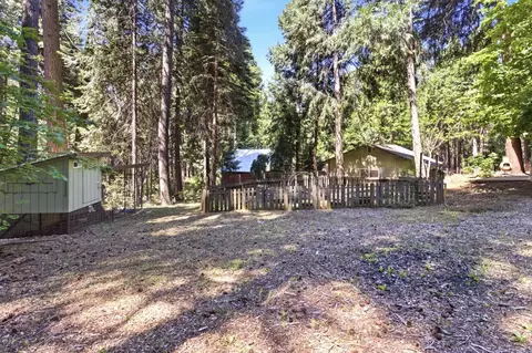 Exterior - 6152 Pine St, Pollock Pines, CA 95726 photo 2 of 9