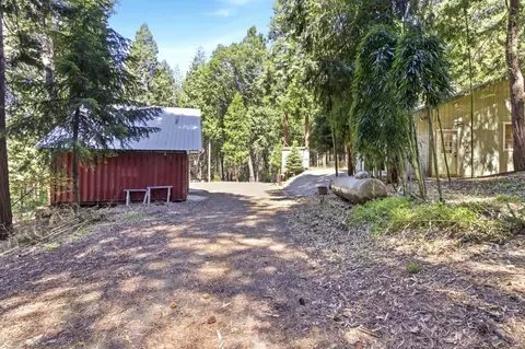 Exterior - 6152 Pine St, Pollock Pines, CA 95726 photo 3 of 9