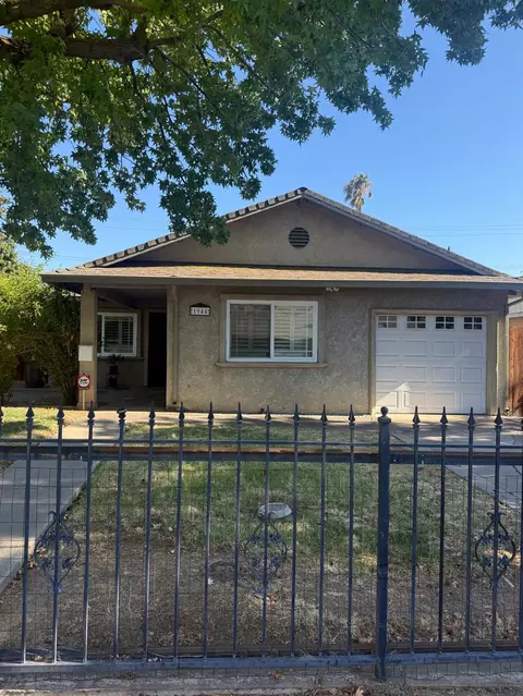 1944 La Jolla Dr, Stockton, CA 95204