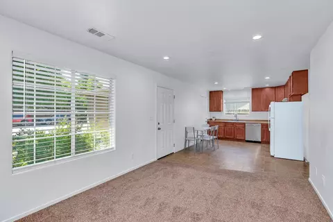 Living - 2166 Mccurdy St, Dos Palos, CA 93620 photo 2 of 2