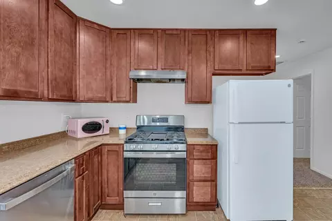 Kitchen - 2166 Mccurdy St, Dos Palos, CA 93620 photo 4 of 5