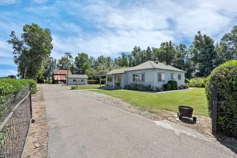 Exterior - 6632 E Acampo Rd, Acampo, CA 95220 photo 5 of 14