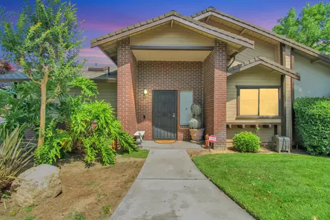 762 E Milgeo Ave, Ripon, CA 95366