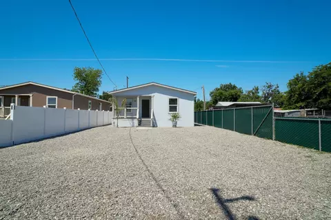 647 5th St, Willows, CA 95988