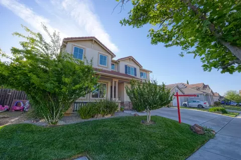 Exterior - 701 Beck Creek Ln, Patterson, CA 95363 photo 2 of 5