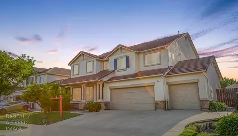 701 Beck Creek Ln, Patterson, CA 95363