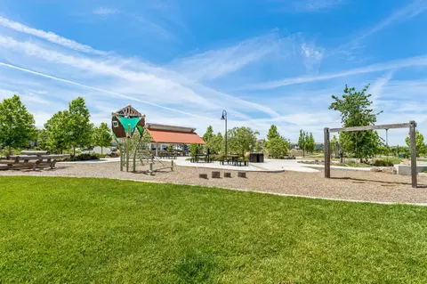 Exterior - 870 W Main St, Winters, CA 95694 photo 12 of 13