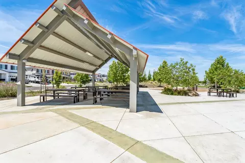View/Area - 870 W Main St, Winters, CA 95694 photo 1 of 2