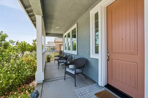 Exterior - 870 W Main St, Winters, CA 95694 photo 2 of 13