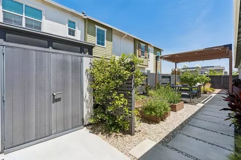 Exterior - 870 W Main St, Winters, CA 95694 photo 3 of 13