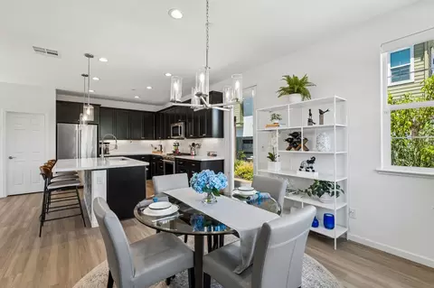 Dining - 870 W Main St, Winters, CA 95694 photo 2 of 3