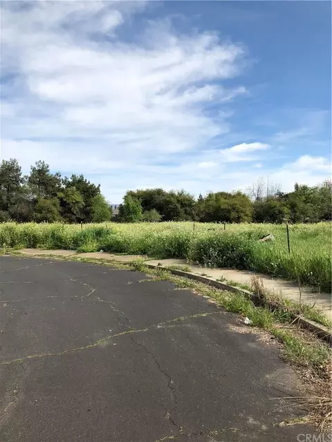 77 Paula Ct, Oroville, CA 95965