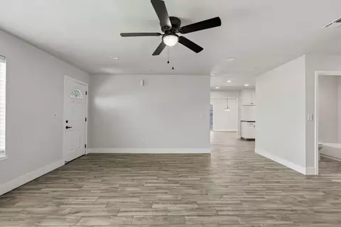 Living - 1464 Denise Dr, Ripon, CA 95366 photo 3 of 3