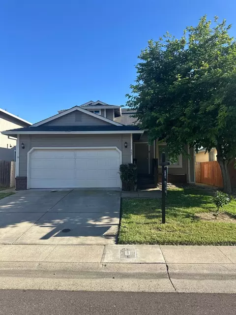 167 Creekside Cir, Sacramento, CA 95823