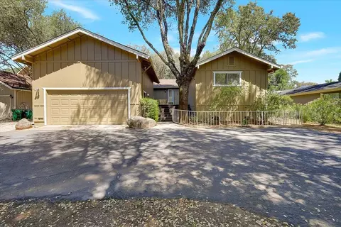 11631 Redwing Ct, Penn Valley, CA 95946