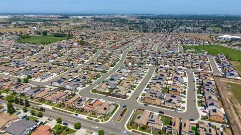 View/Area - 566 Albany St, Lathrop, CA 95330 photo 10 of 10