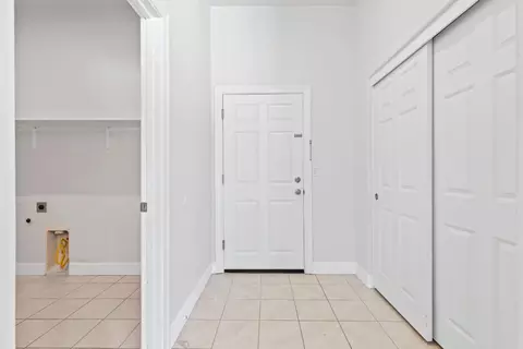 Entry Way - 566 Albany St, Lathrop, CA 95330 photo 5 of 6