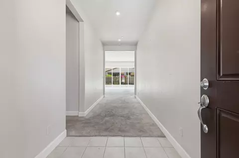 Entry Way - 566 Albany St, Lathrop, CA 95330 photo 1 of 6