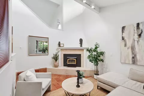 Living - 717 Bianco Ct, Davis, CA 95616 photo 2 of 7