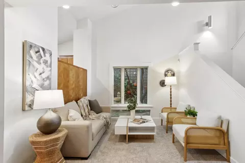Living - 717 Bianco Ct, Davis, CA 95616 photo 4 of 7