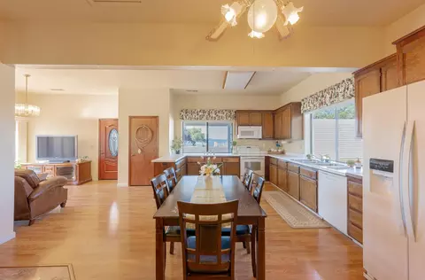 Dining - 5912 Old Gulch Rd, San Andreas, CA 95249 photo 2 of 2