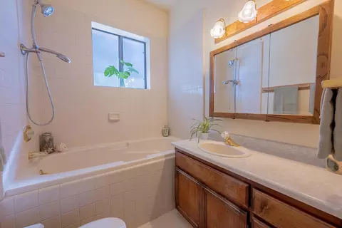 Bath - 5912 Old Gulch Rd, San Andreas, CA 95249 photo 1 of 2
