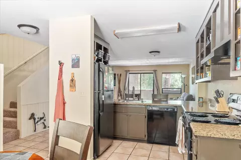 Kitchen - 992 Manuel Rd, Arnold, CA 95223 photo 2 of 5