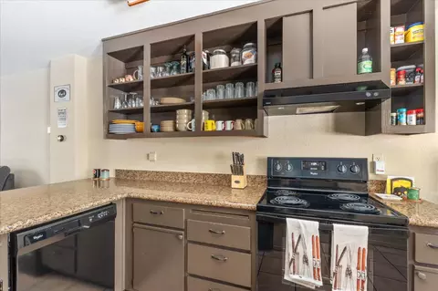 Kitchen - 992 Manuel Rd, Arnold, CA 95223 photo 4 of 5