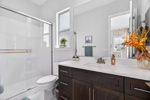 Bath - 3031 Ashton St, Lodi, CA 95242 photo 2 of 2
