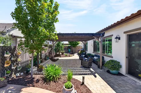 Exterior - 3031 Ashton St, Lodi, CA 95242 photo 3 of 5