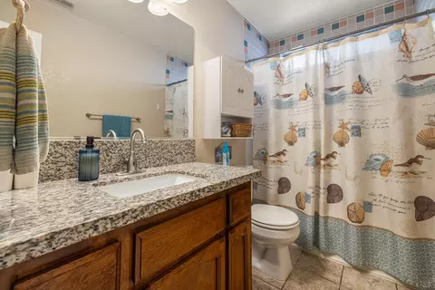 Bath - 1121 Raymond Dr, Modesto, CA 95351 photo 3 of 3