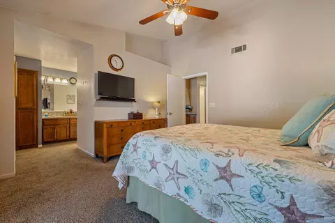 Bedroom - 1121 Raymond Dr, Modesto, CA 95351 photo 2 of 4