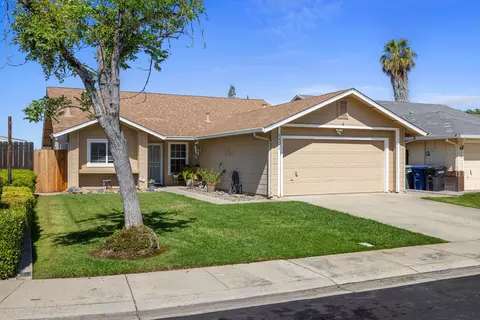 1121 Raymond Dr, Modesto, CA 95351
