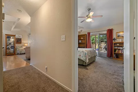Entry Way - 1121 Raymond Dr, Modesto, CA 95351 photo 4 of 10