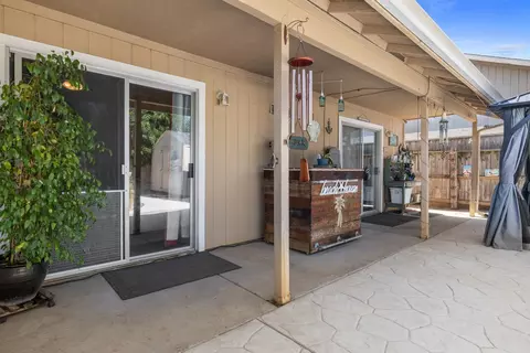 Exterior - 1121 Raymond Dr, Modesto, CA 95351 photo 8 of 9