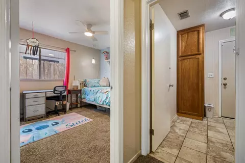 Entry Way - 1121 Raymond Dr, Modesto, CA 95351 photo 10 of 10