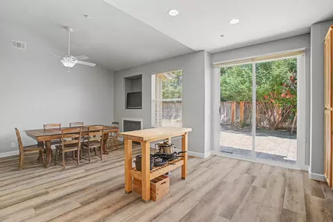 733 W Main St, Winters, CA 95694 photo 9