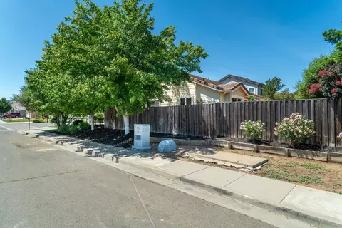 733 W Main St, Winters, CA 95694 photo 28