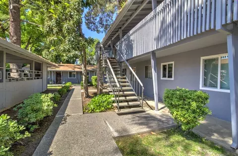 1707 W Swain Rd #12, Stockton, CA 95207