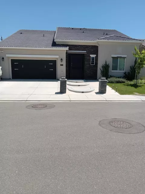 2354 Ruthie Ave, Manteca, CA 95337