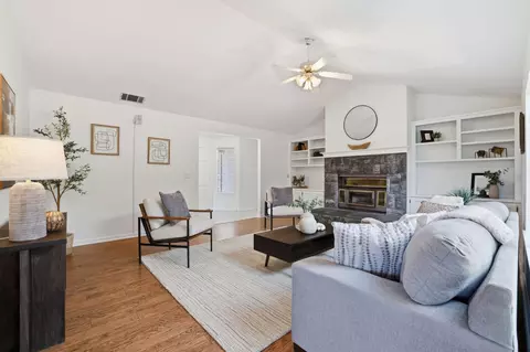 Living - 3213 Anthis Dr, Placerville, CA 95667 photo 2 of 8